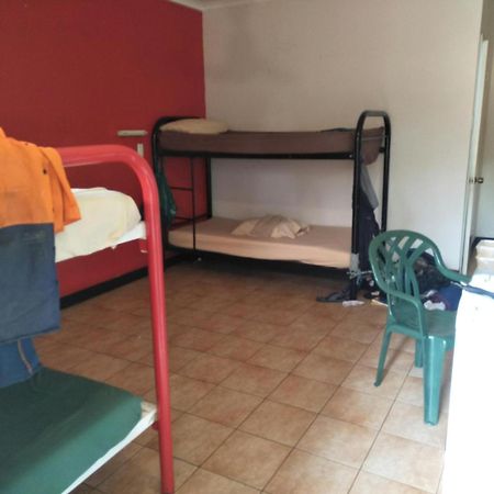 A Pousada Palm Court Backpackers Katherine Exterior foto