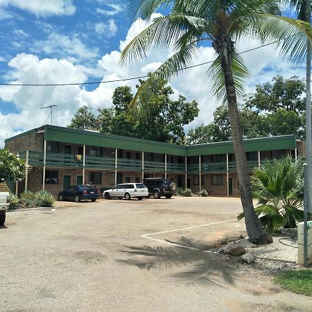 A Pousada Palm Court Backpackers Katherine Exterior foto