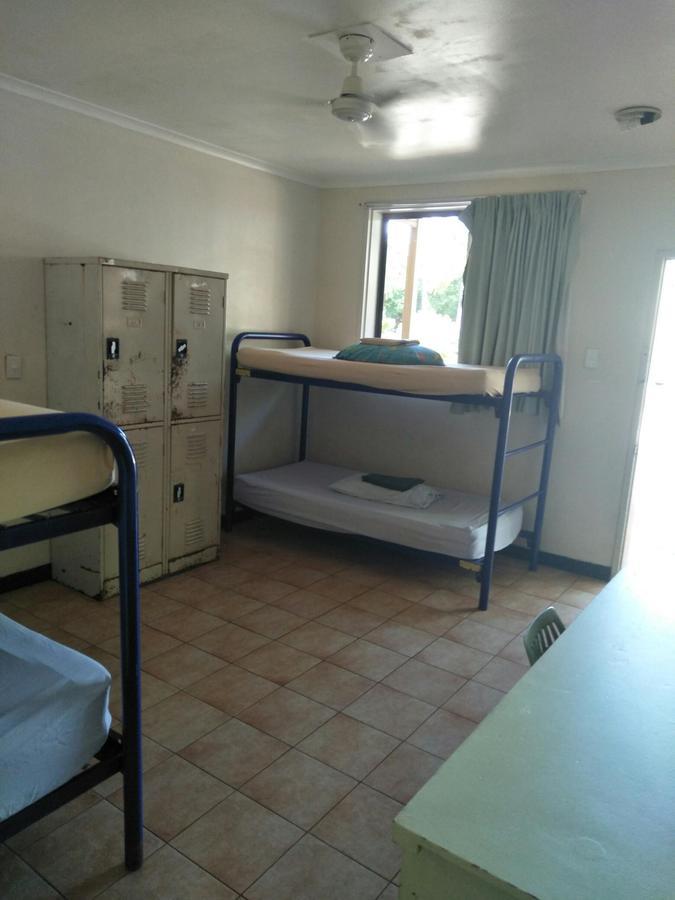 A Pousada Palm Court Backpackers Katherine Exterior foto